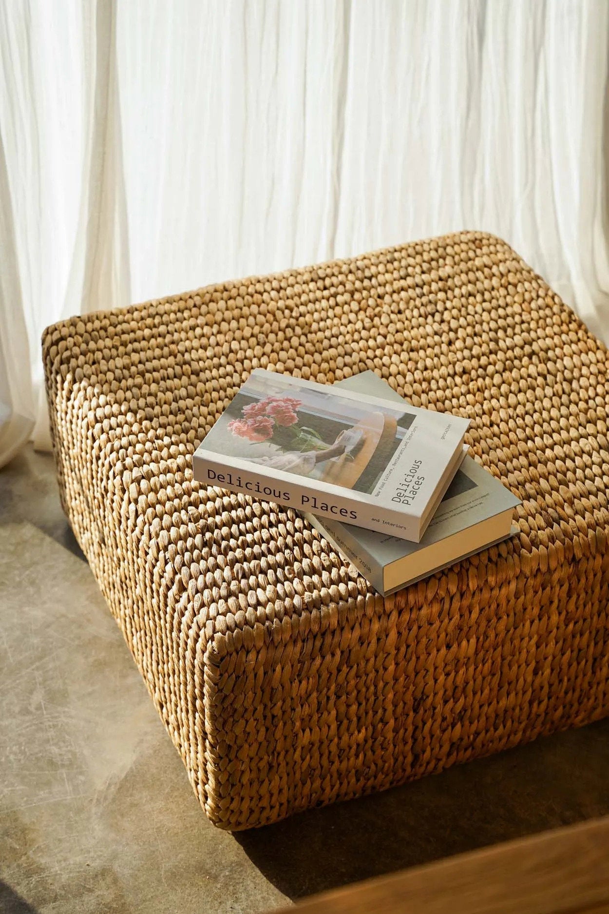 Hyacinth Pouf - Square water hyacinth pouf in natural color