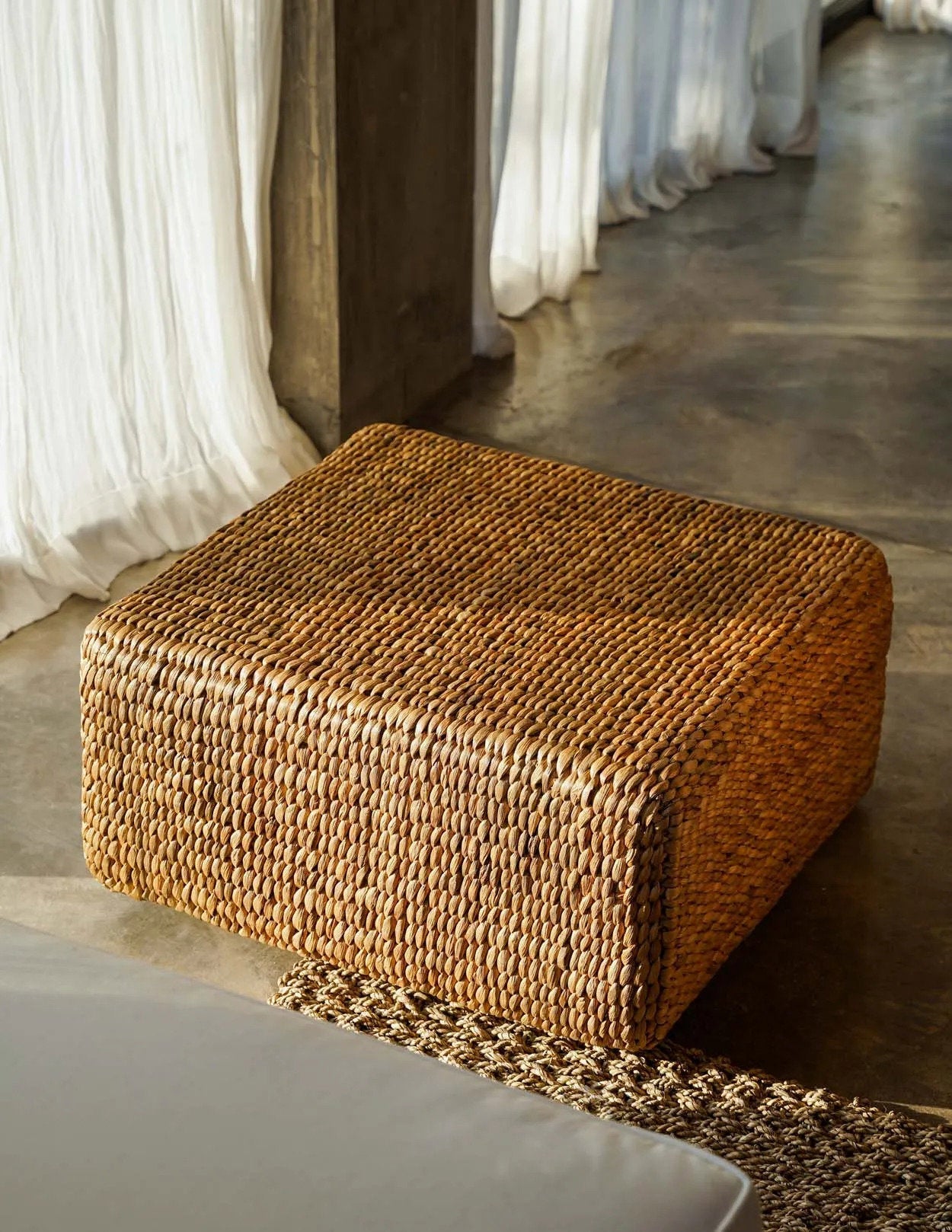 Hyacinth Pouf - Square water hyacinth pouf in natural color