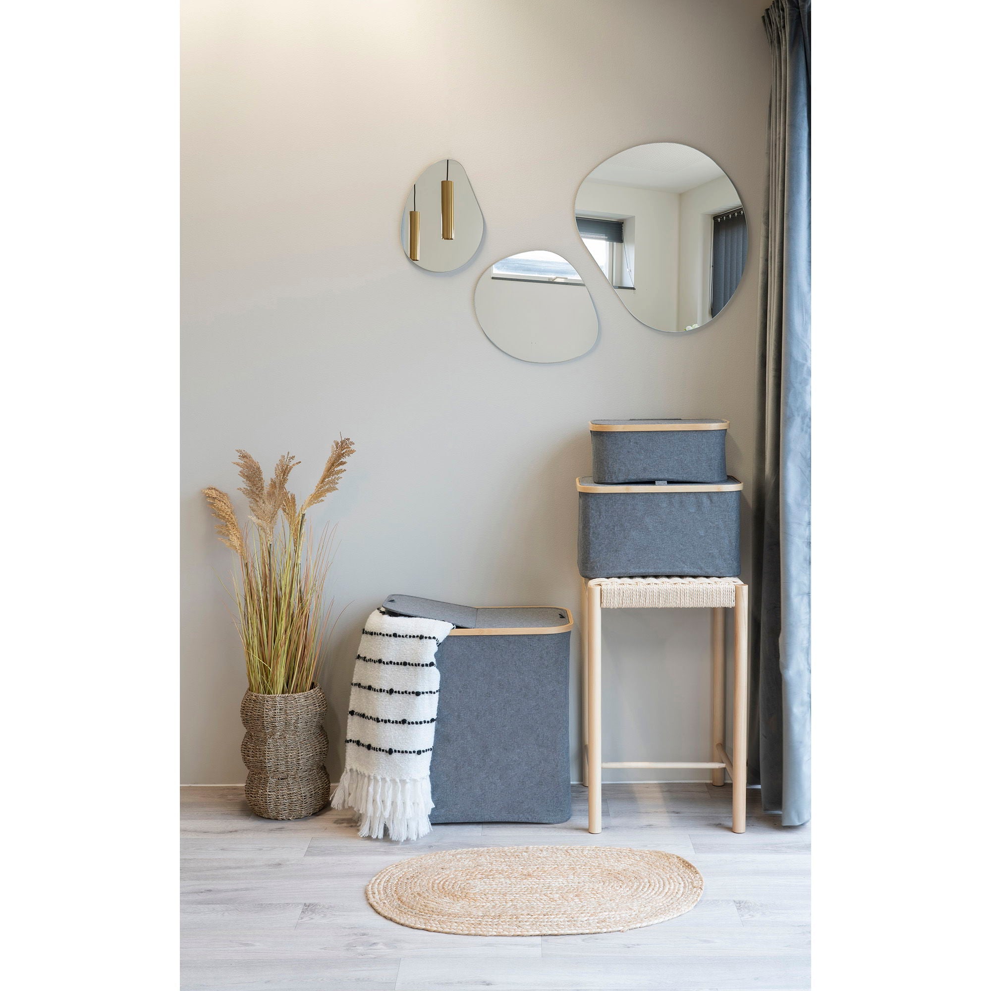 Wasmand Noto – bamboe en textiel in donkergrijs