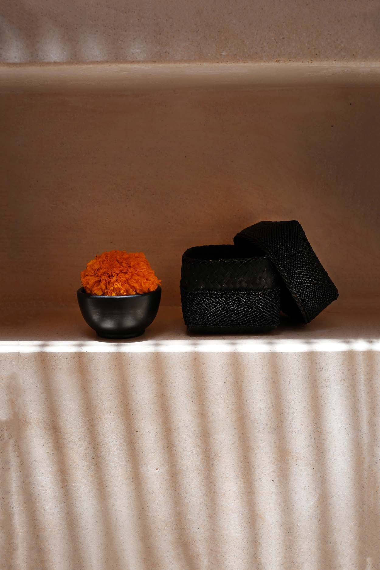 The Bead Basket - Black - Large