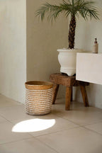 Mand De Pandan Mand #1 – handgemaakt van pandan in natuurlijk wit