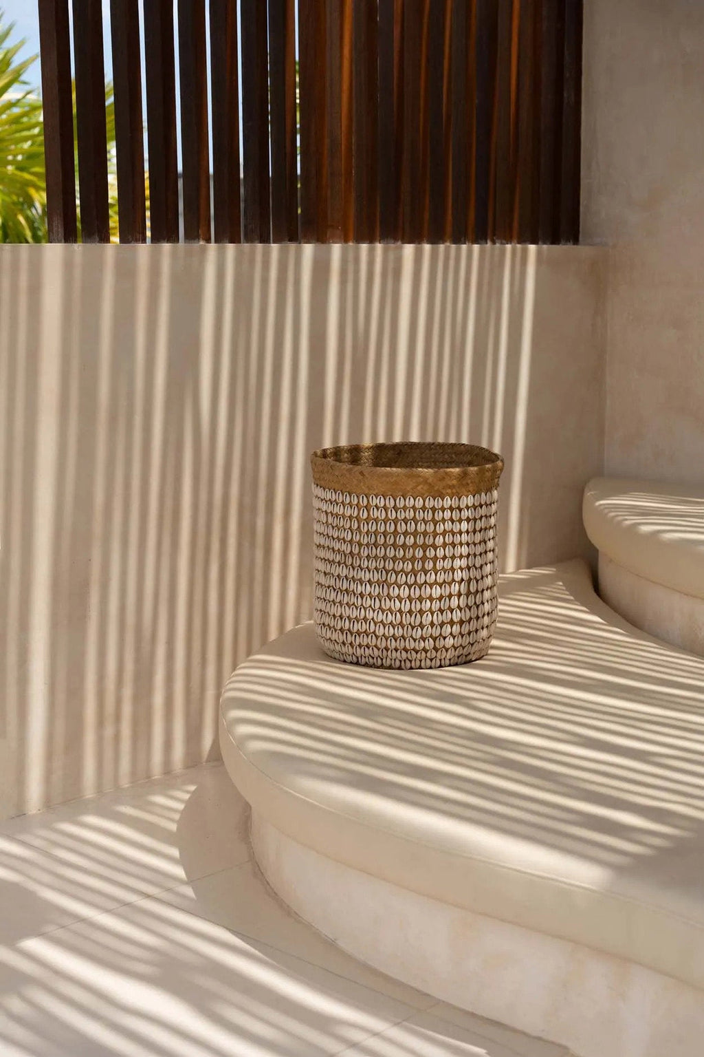 Mand De Pandan Mand #1 – handgemaakt van pandan in natuurlijk wit