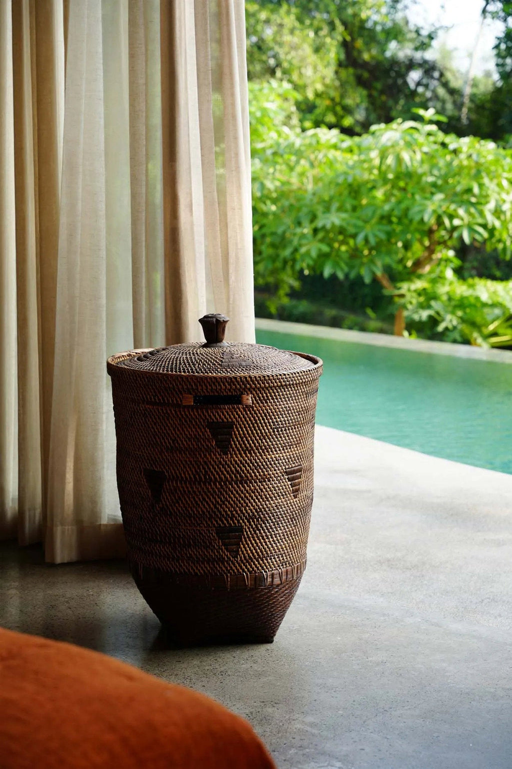 The Colonial Laundry Basket - Natural Brown - Large