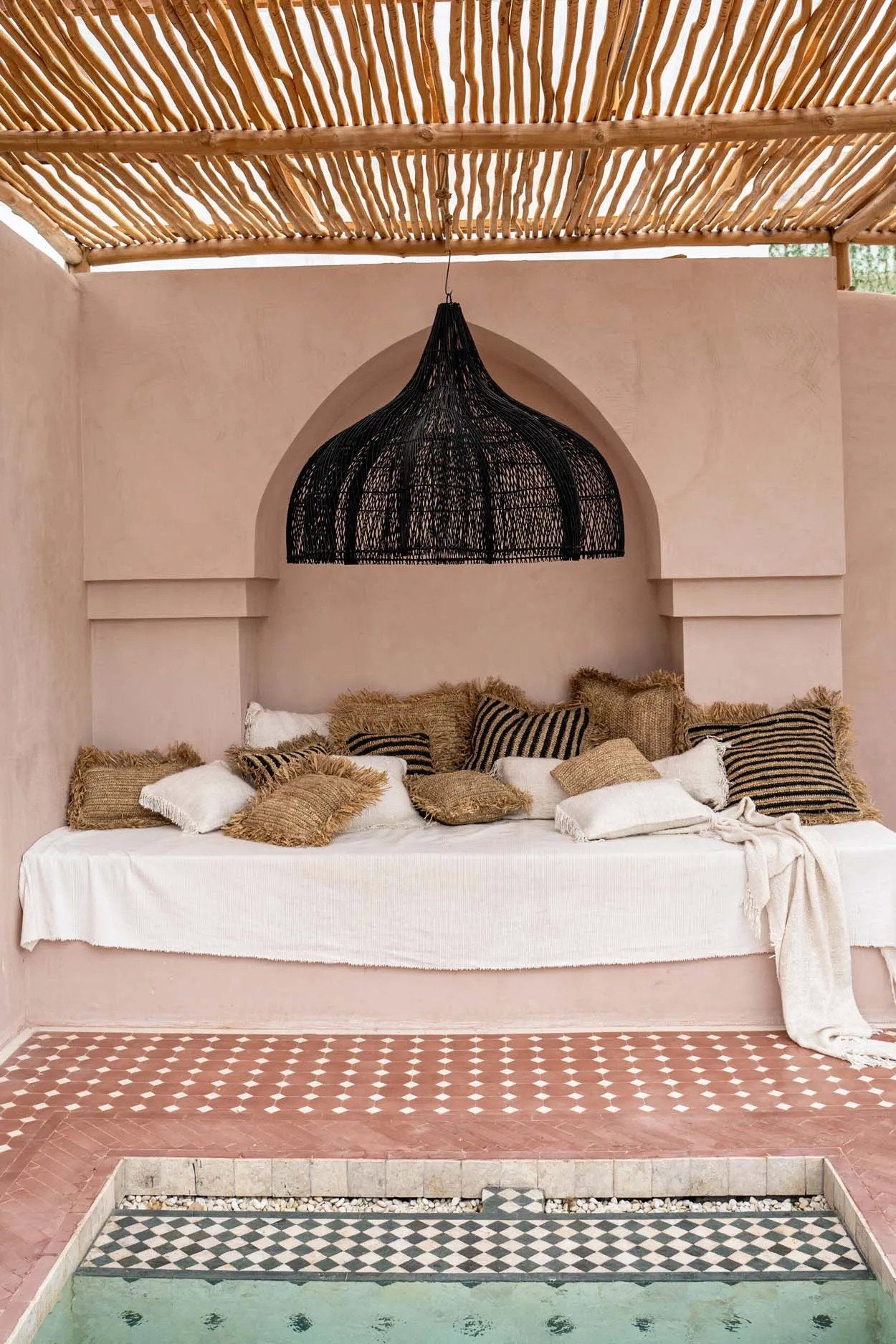 De opgeklopte hanger - Zwart - XL