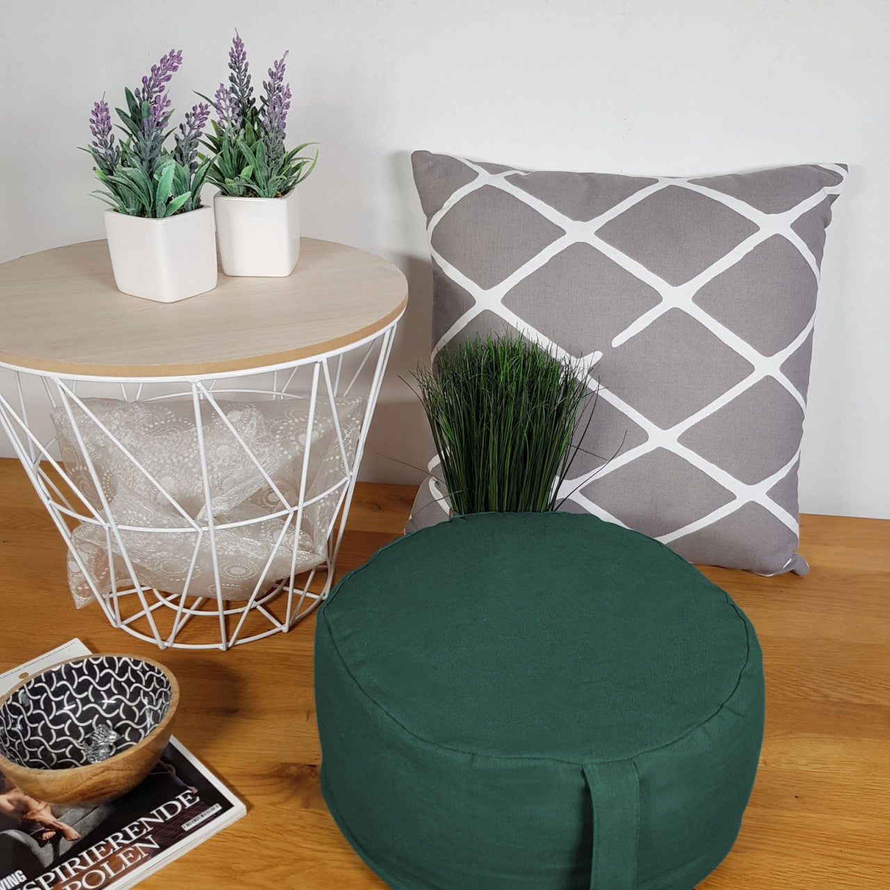 Lotus pouf – handmade from buckwheat in various colours