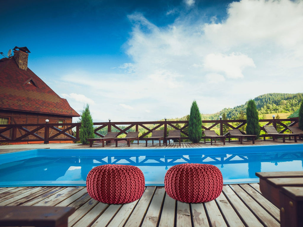 Premio pouf – robust pouf made of recycled plastic in ruby ​​wine