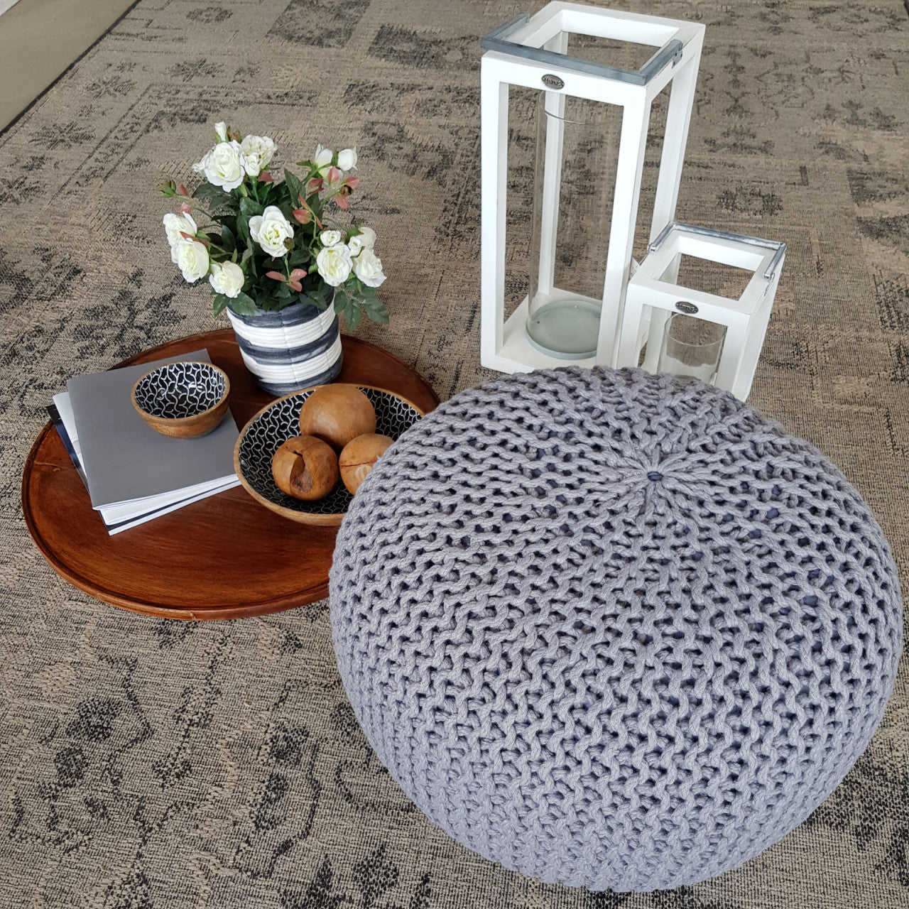 Onda pouf – chunky knitted pouf made of recycled plastic in natural