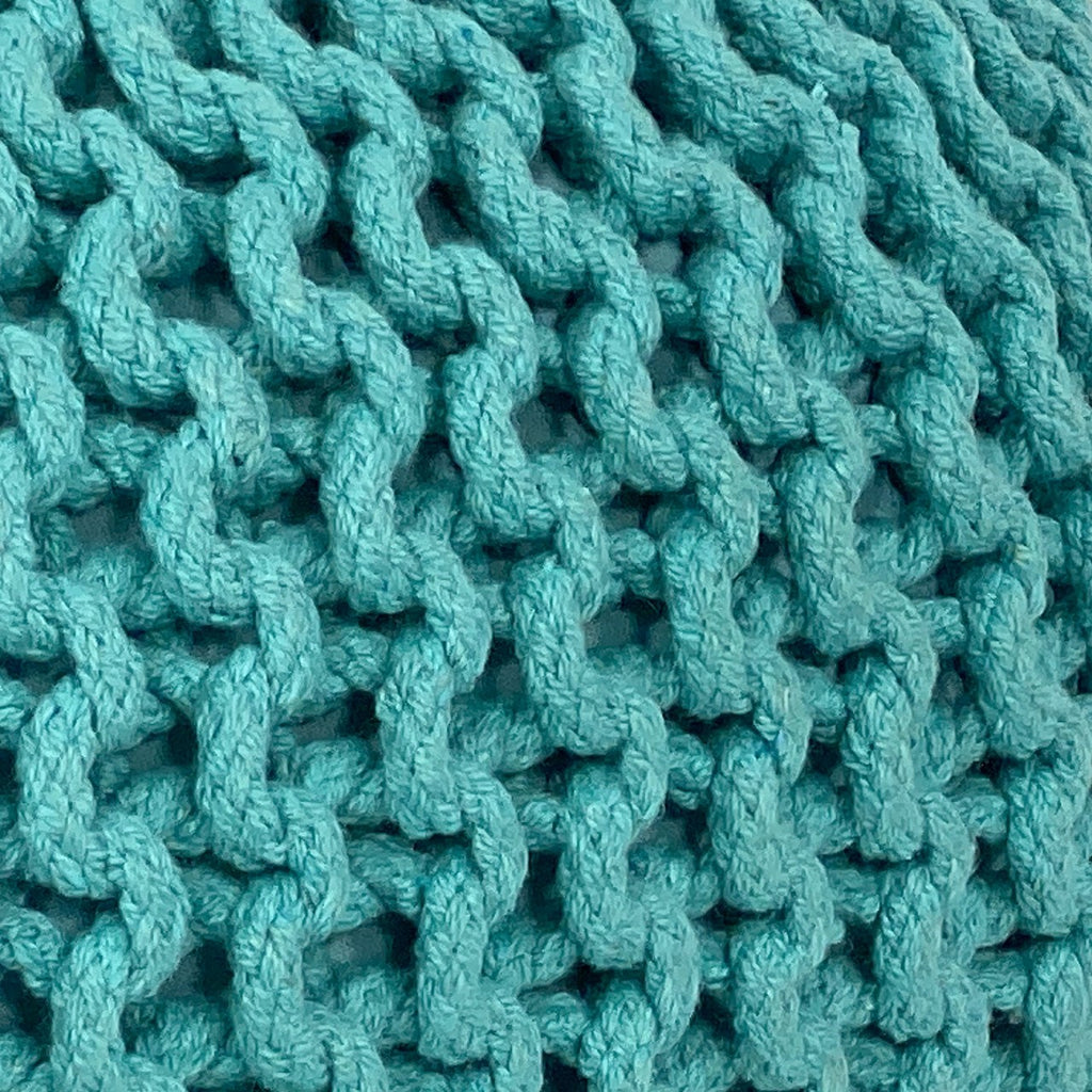 Zitpoef Strick – handgeweven poef van gerecycled katoen in aqua