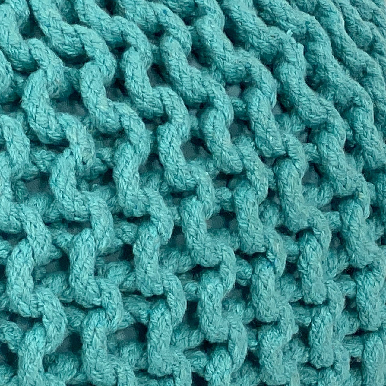 Zitpoef Strick – handgeweven poef van gerecycled katoen in aqua