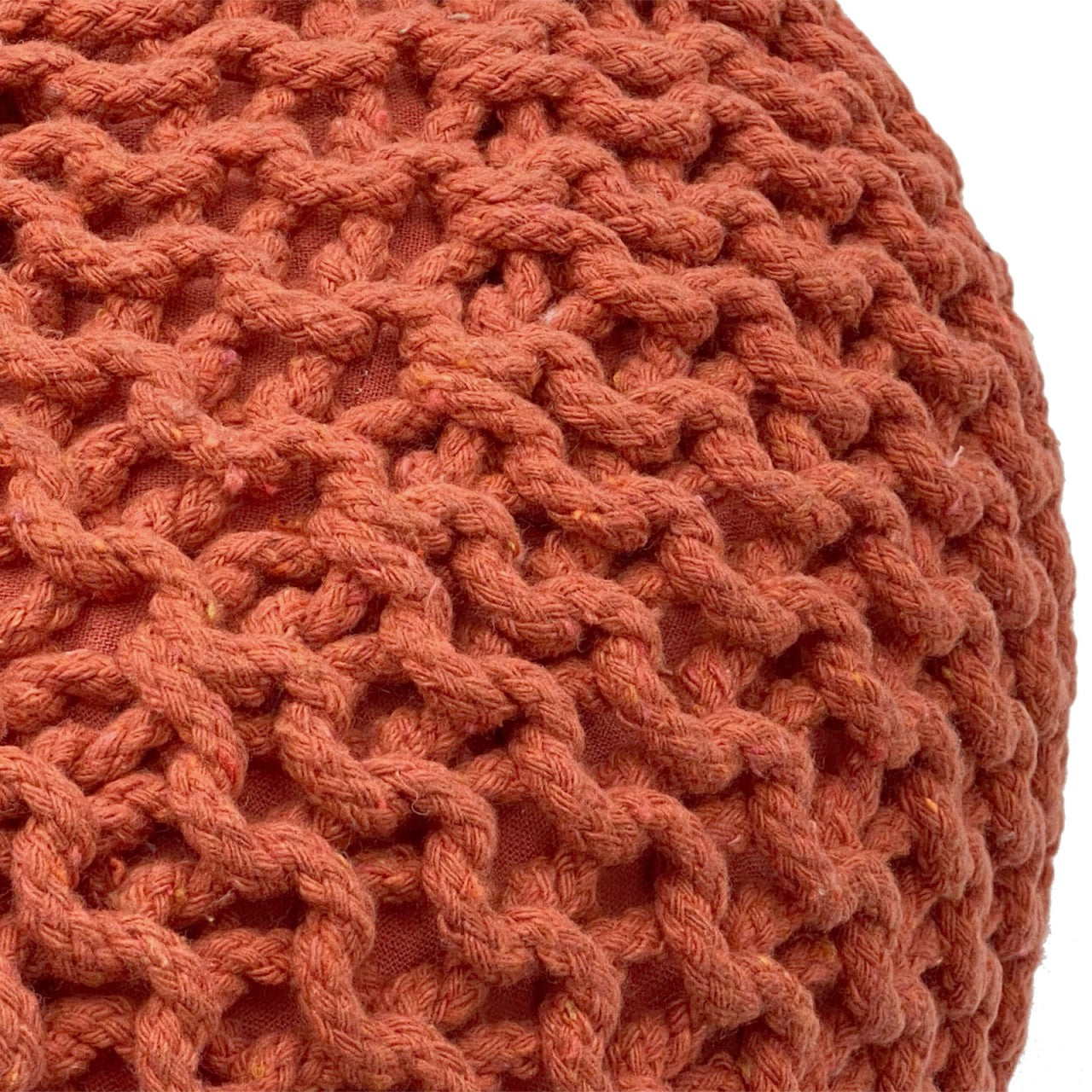 Zitpoef Terra – grofgebreide poef van gerecycled katoen in terracotta