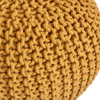 Zitpoef Mila – grof gebreide poef van gerecycled katoen in beige en geel