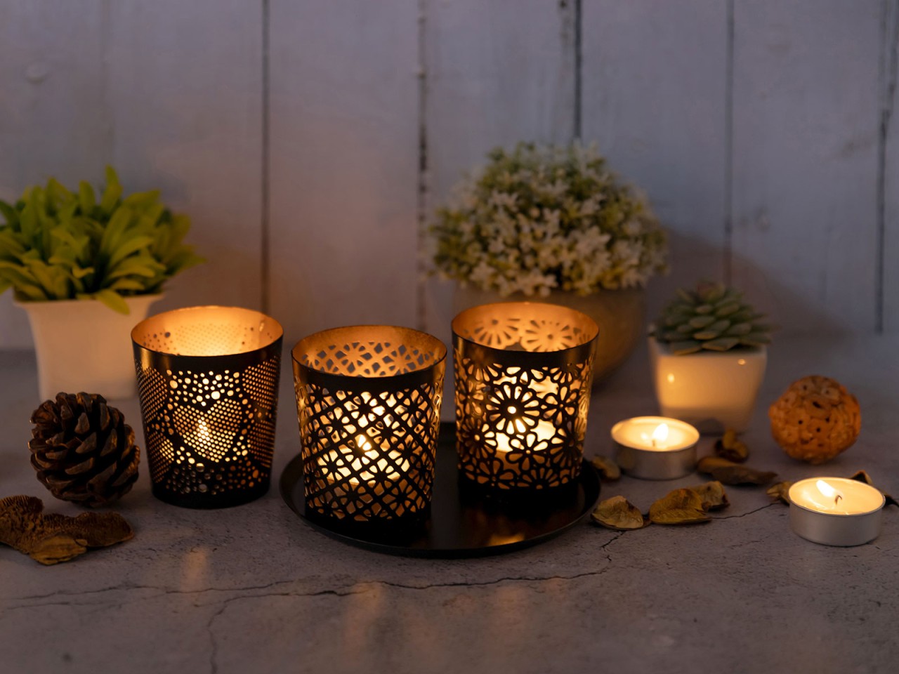 Candle holder set Crete – handmade metal in black and gold