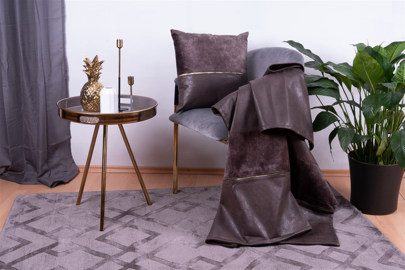 Picco cushion and blanket set – 2-piece in grey and brown