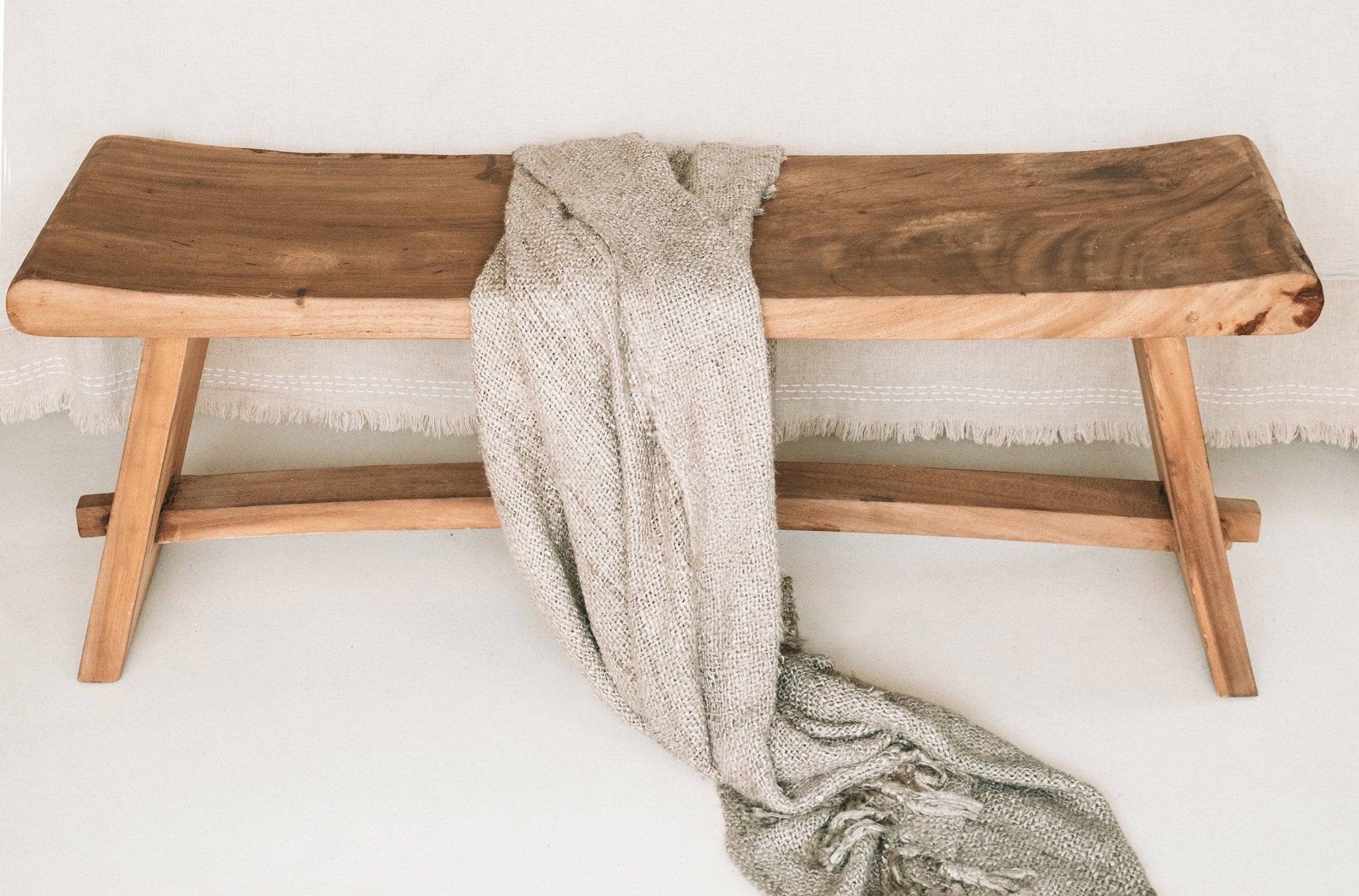 Luxurious hand-woven plaid - Beige