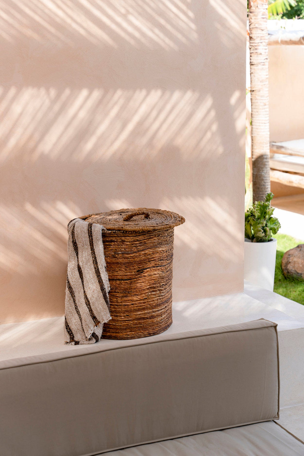 Luxurious hand-woven plaid – Bohemian White