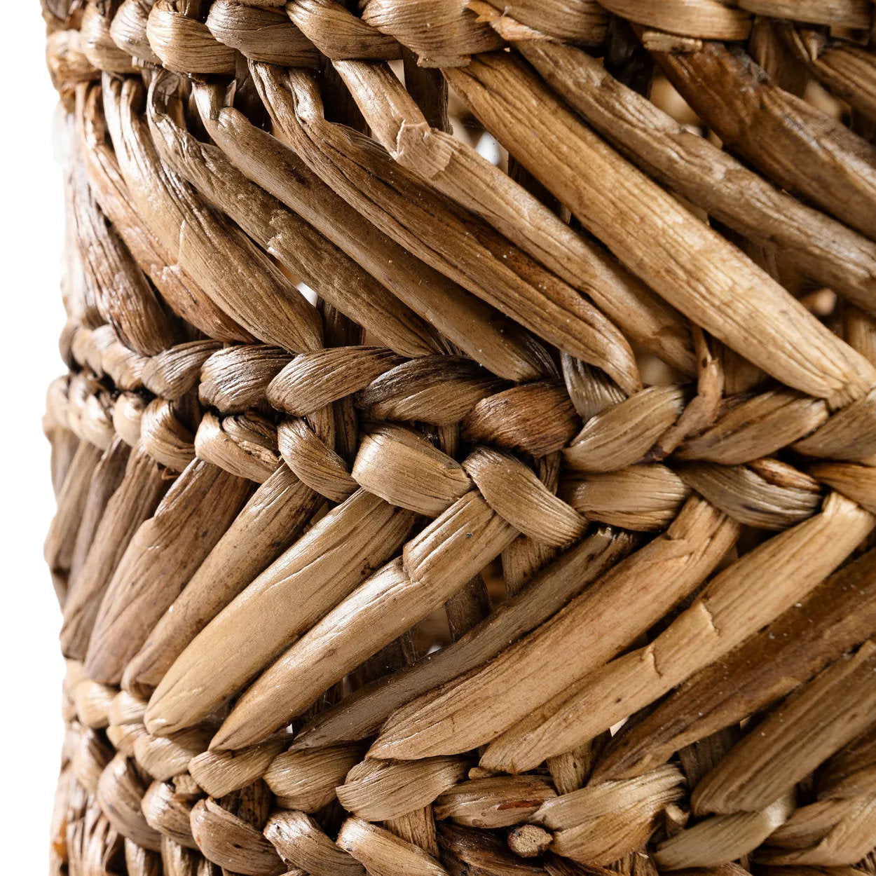 Mand Zigzag – handgevlochten bananenbladeren in natuurlijke tinten