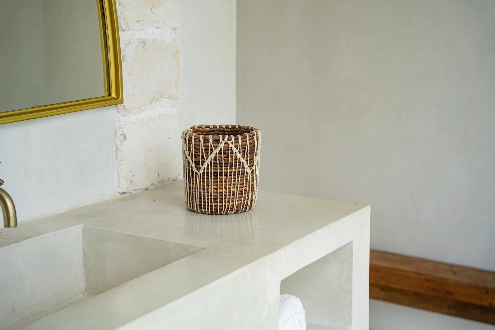 The Macra-mazing Basket - Natural White - Small