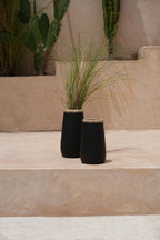 Sneaky vase – terracotta with raffia details in black