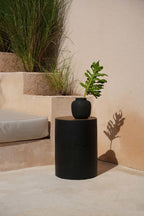 Peaky Vase – terracotta in black with elegant texture contrast