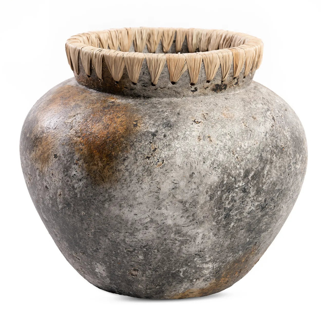 Vase Styly – terracotta artwork in antique gray with raffia detail