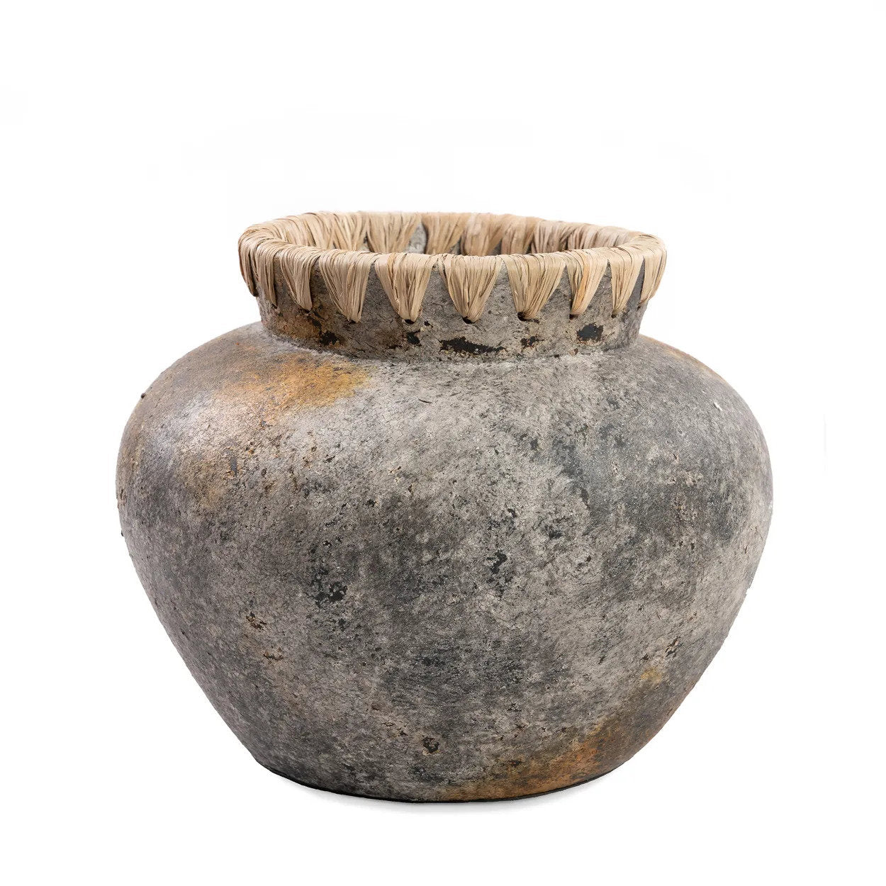 Antique Grey Vase – terracotta with raffia details in a rustic style