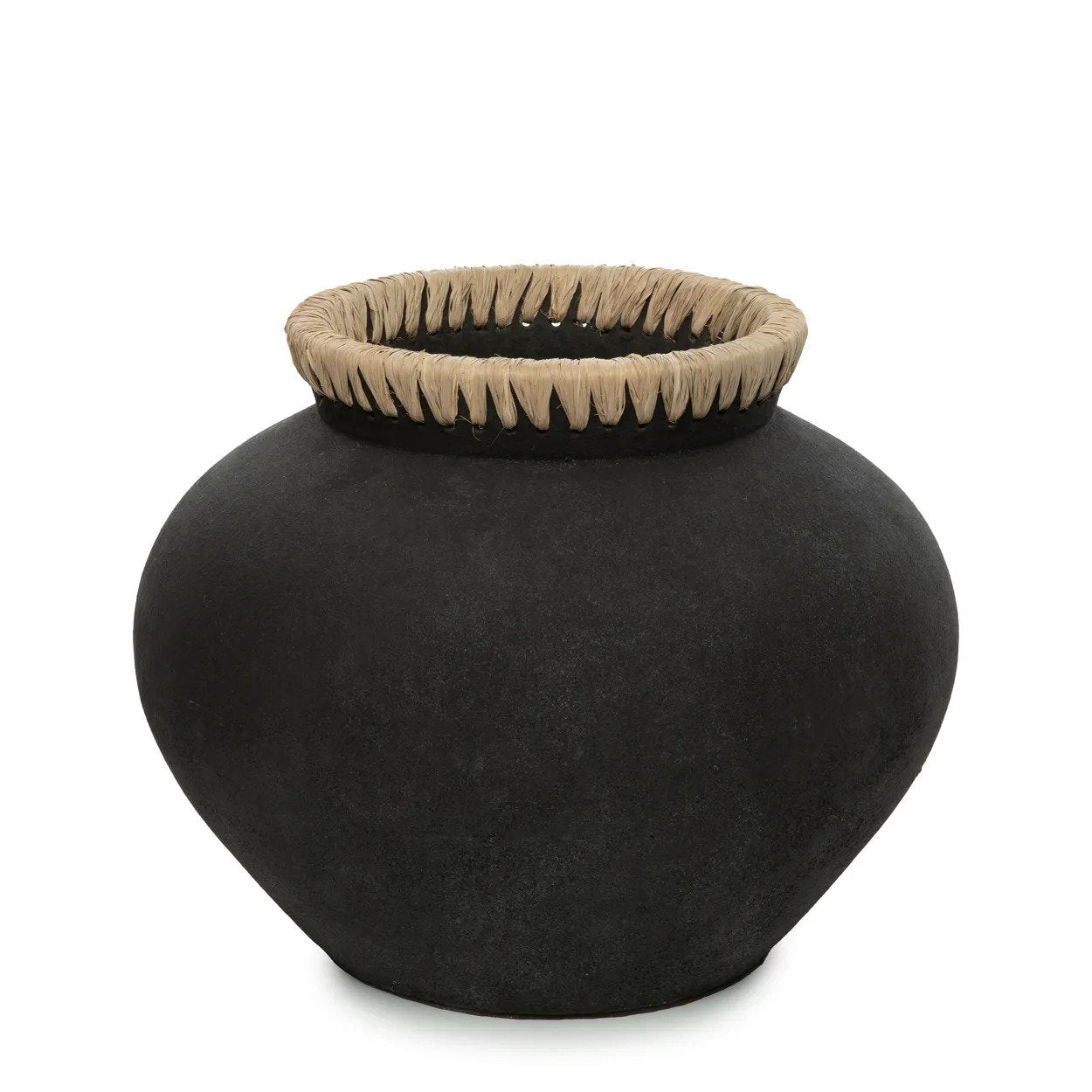 Vase De Styly – terracotta with raffia in black natural