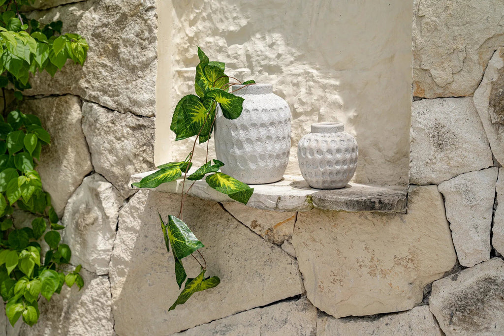 Trendy Vase – terracotta with a concrete look for dried flowers