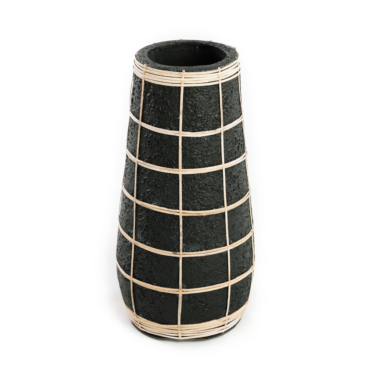 Vase Black Natural – terracotta and rattan with coastal charm