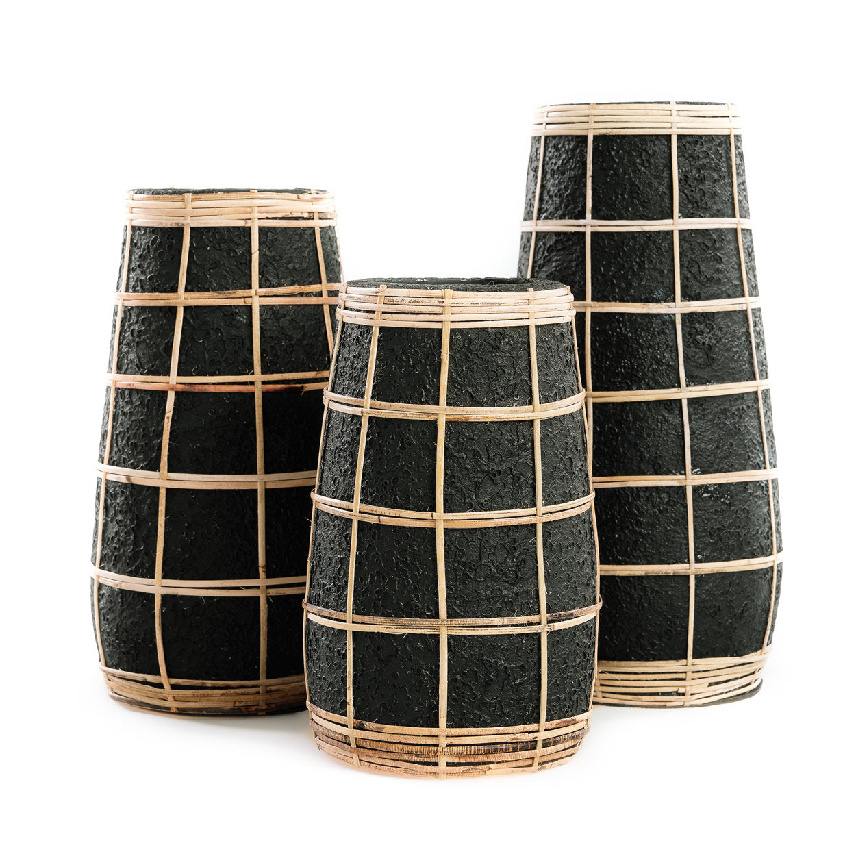 Vase M – terracotta with rattan in black natural