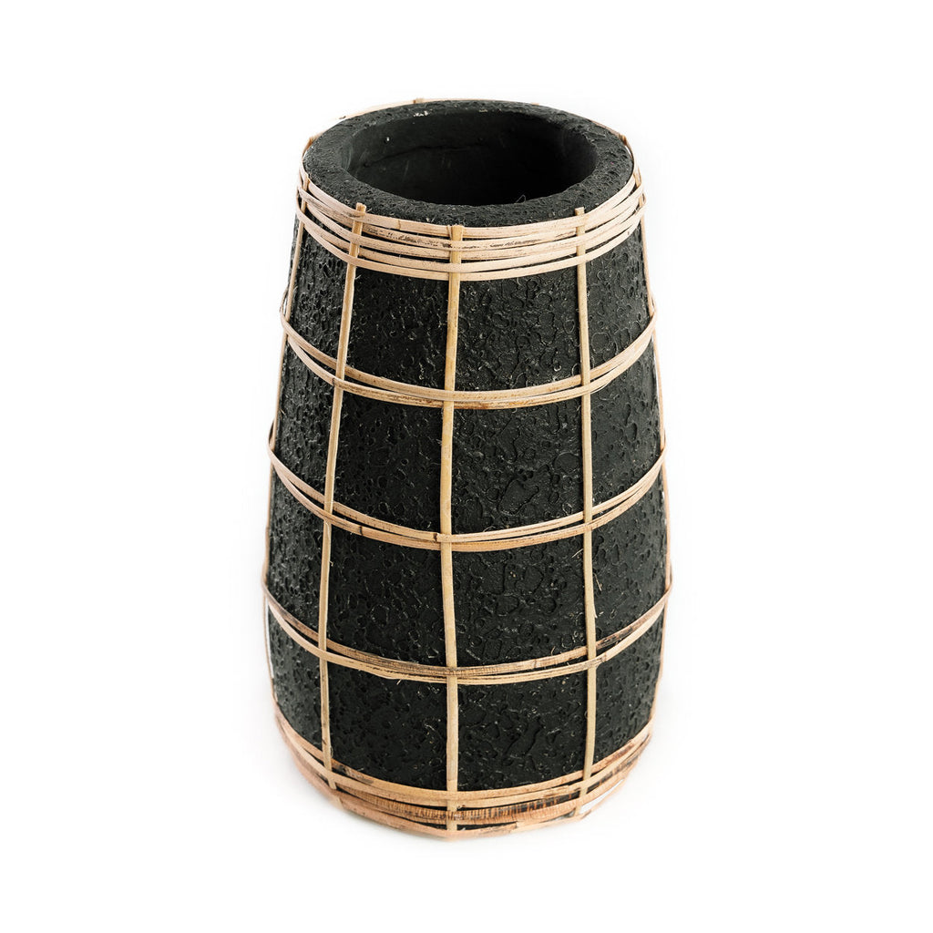 Vase Black Natural – terracotta with wicker accent in black and natural