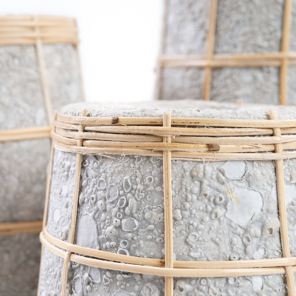 Vaas Naturo – terracotta met rietdetails in aardetinten