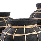 Vase The Belly Vase – terracotta and reed in black and natural