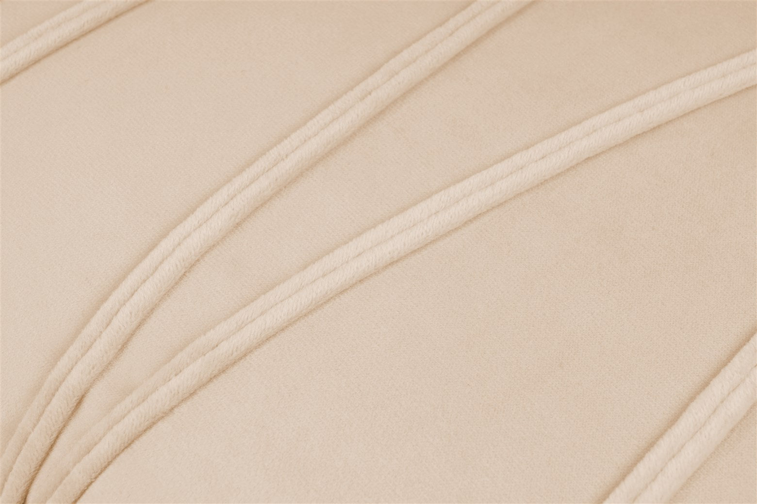 Paulina cushion and blanket set – 2-piece in champagne gold