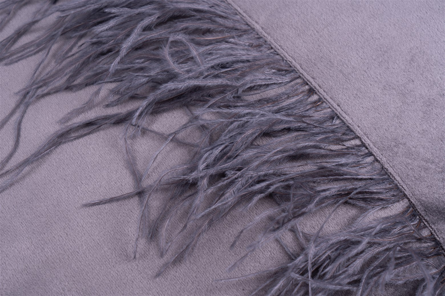 Palmira 2-piece graphite cushion and blanket set